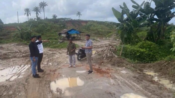 usai_didatangi_polisi_galian_c_ilegal_di_deli_serdang_kembali_beroperasi