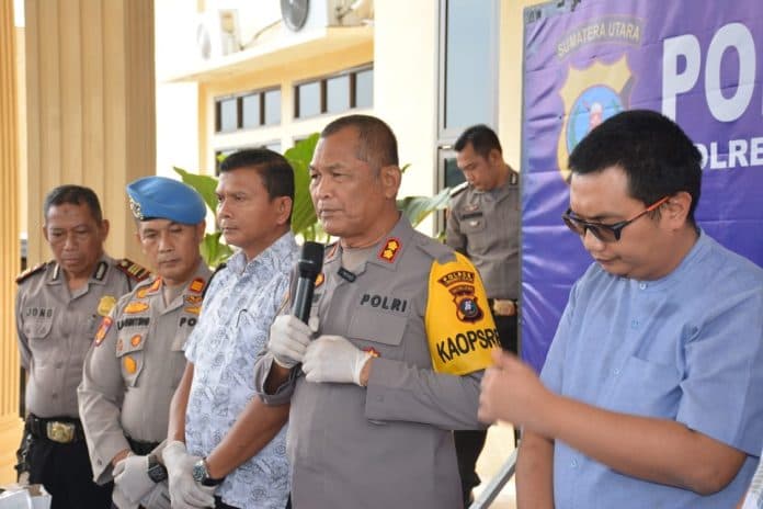 usai_ditangkap_polisi_diduga_pengedar_sabu_di_labusel_mendadak_tewas