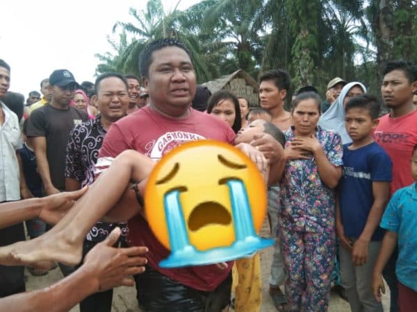 usai_mancing_lalu_mandi_di_sungai_2_bocah_hanyut_di_batu_bara_1_tewas