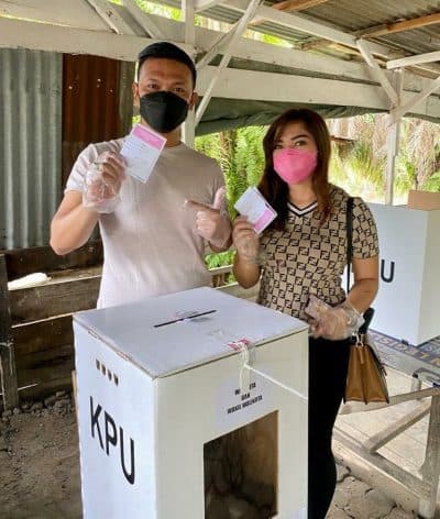 usai_mencoblos_anggota_dprd_medan_ajak_warga_ke_tps