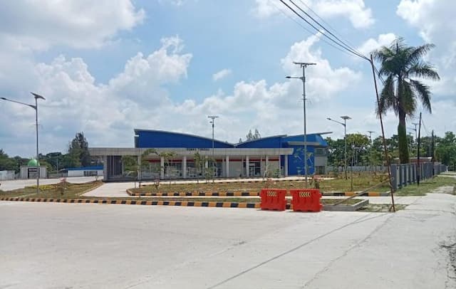 usai_penempatan_angkutan_terminal_senilai_rp30_miliar_di_siantar_masih_tetap_sepi