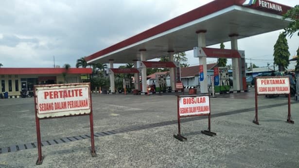 usai_viral_aktivitas_pengisian_bensin_di_spbu_patumbak_terhenti
