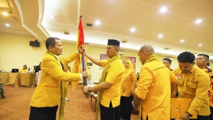 usung_tema_gotong_royong_pengurus_dpc_ormas_mkgr_pematangsiantar_dilantik