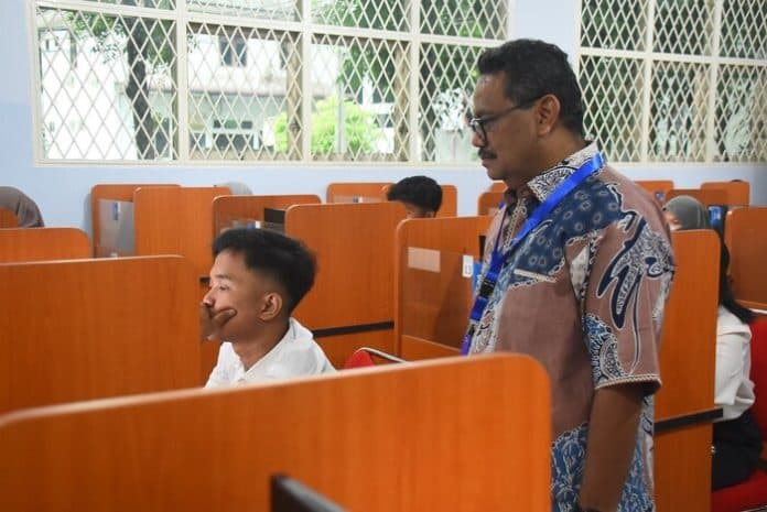 utbk_hari_pertama_resmi_dimulai_14594_peserta_ujian_di_unimed