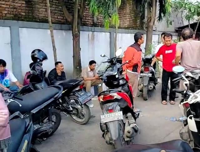 viral_sejumlah_sepeda_motor_mogok_usai_isi_bensin_di_spbu
