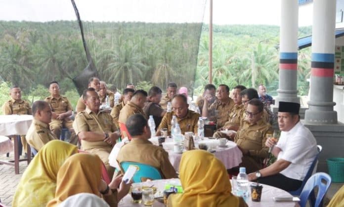 wabup_labusel_imbau_asn_bayar_zakat_melalui_baznas