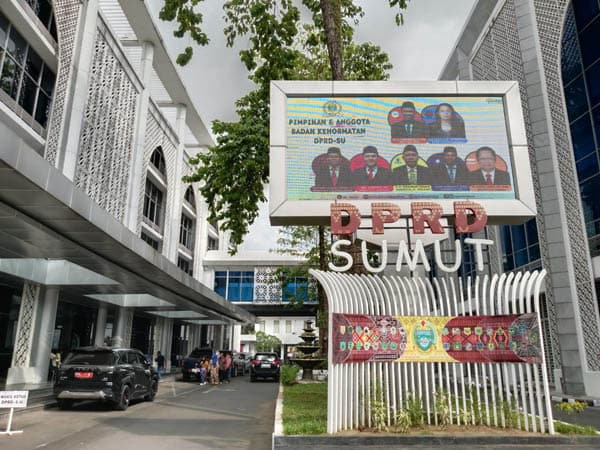 wagirin_arman_ajak_masyarakat_sumut_waspada_hoaks