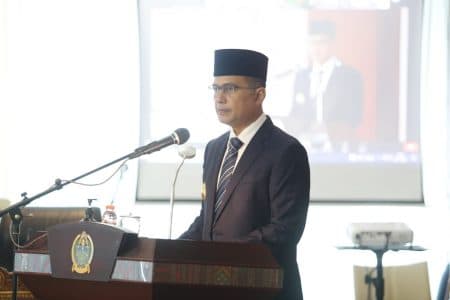wagub_musa_rajekshah_bacakan_jawaban_atas_pandangan_fraksi_terkait_rpjmd