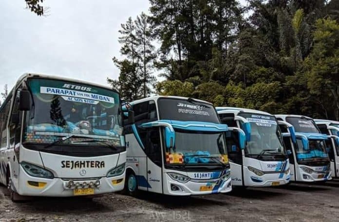 wajib_masker_dan_cuci_tangan_bus_sejahtera_kembali_beroperasi
