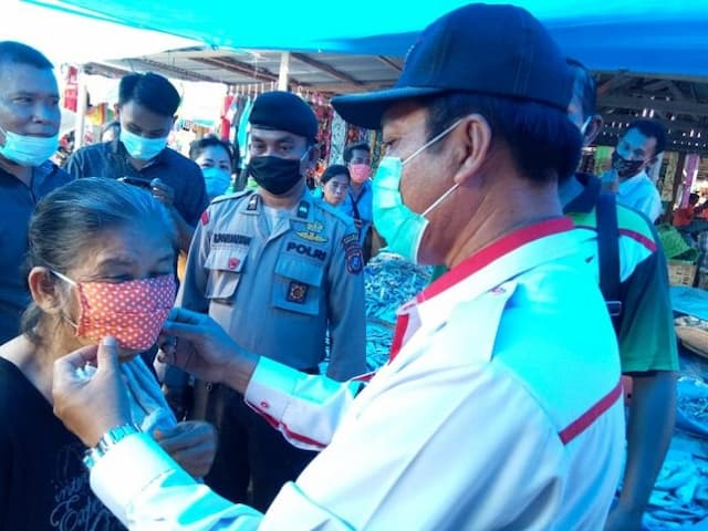 wakil_bupati_simalungun_amran_sinaga_sidak_di_pekan_huta_bayu_raja