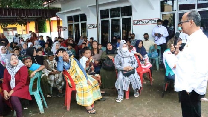 wakil_bupati_simalungun_tinjau_pengobatan_gratis_operasi_bibir_sumbing_dan_sunat_massal