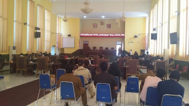wali_kota_siantar_akui_kesalahan_perhitungan_kemampuan_keuangan