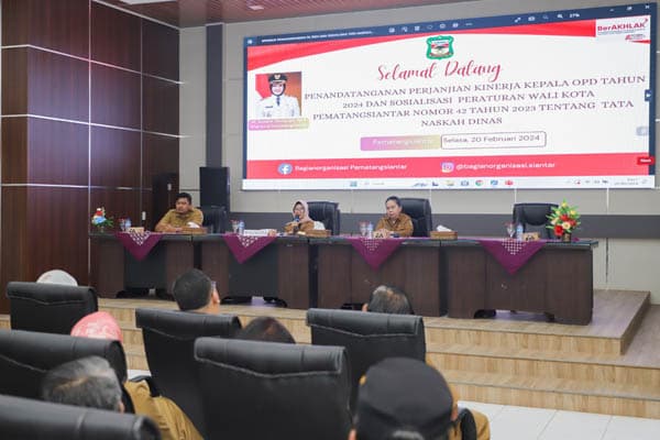 wali_kota_siantar_minta_pimpinan_opd_tidak_gengsi_untuk_berdiskusi