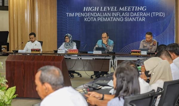 wali_kota_siantar_sampaikan_ketersediaan_pasokan_dan_kelancaran_bahan_pokok