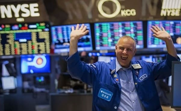 wall_street_jatuh_empat_hari_berturut_turut_tertekan_kekhawatiran_resesi