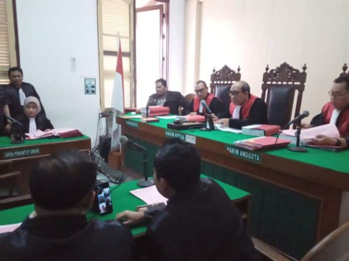 wanita_yang_dijuluki_ratu_narkoba_asal_aceh_diadili_di_pn_medan