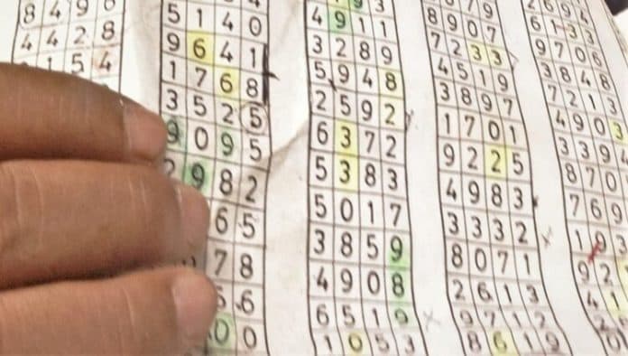 warga_desak_polsek_siborongborong_tangkap_bandar_togel_di_jalan_makmur