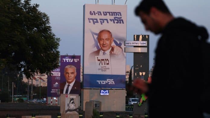 warga_israel_memberi_suara_di_pemilihan_kelima_dalam_empat_tahun_saat_netanyahu_mengincar_comeback