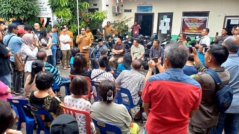 warga_jalan_sampali_tolak_pelebaran_parit_dewan_pemko_medan_jangan_bertangan_besi