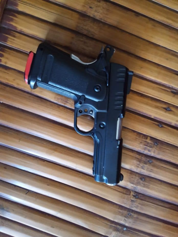 warga_sitinjo_dairi_diduga_tagih_utang_ancam_pakai_senjata_airsoft_gun