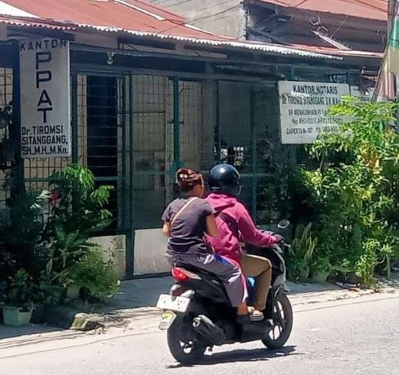 warga_tak_menyangka_tiromsi_tega_bunuh_suami