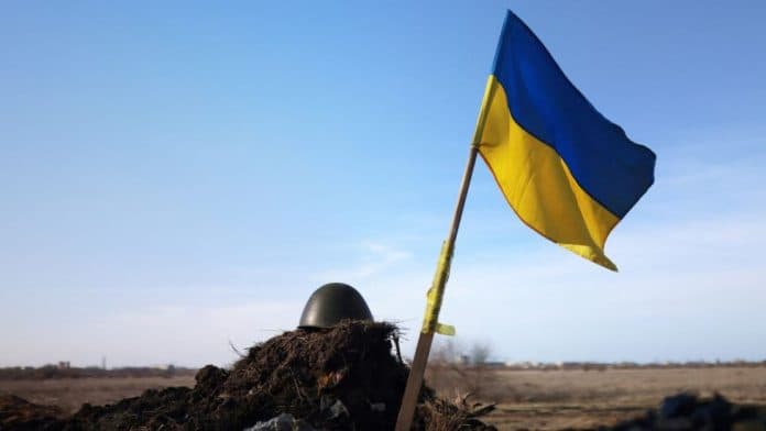 warga_ukraina_yang_tinggal_di_luar_negeri_diminta_pulang_untuk_berperang