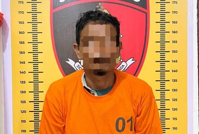 warga_ungkap_soal_pergaulan_sang_pembunuh_istri_yang_sedang_live_di_sergai