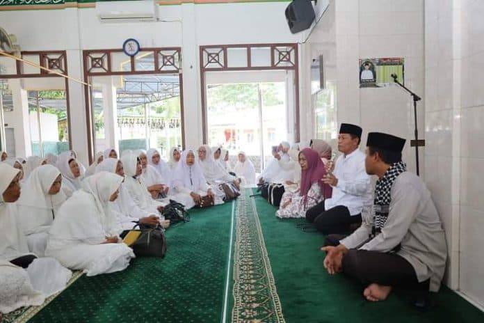 waris_thalib_resmi_menutup_kegiatan_tadarus_al_quran_tp_pkk_tanjungbalai