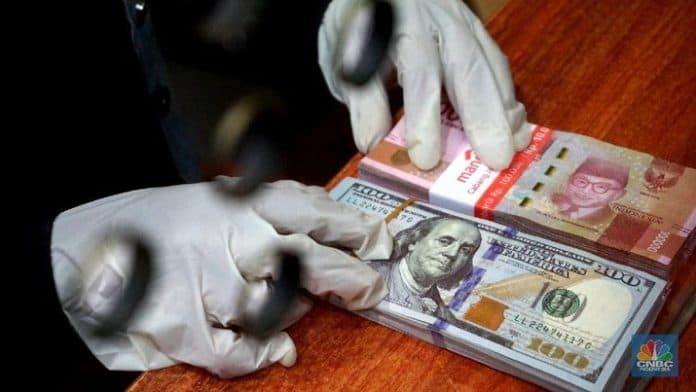 waspada_rupiah_sepekan_terguncang_kembali_ingatkan_krisis_1998