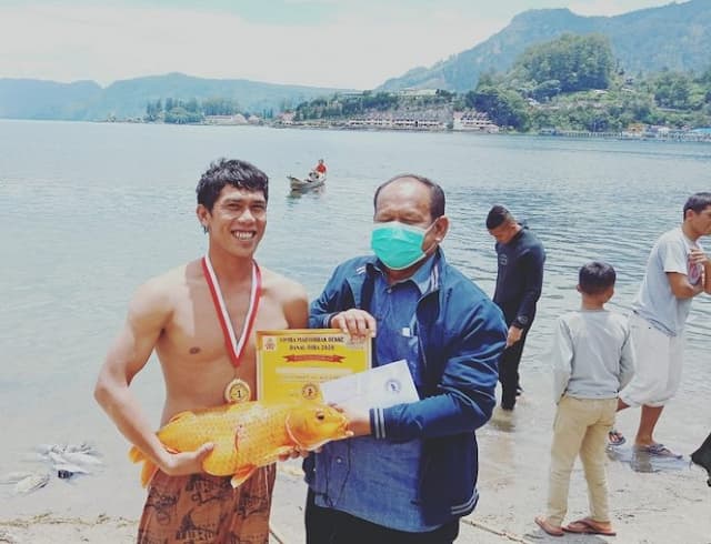 waw_ada_lomba_tombak_ikan_di_danau_toba_ini_tujuannya