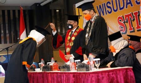 wisuda_angkatan_xxx_alumni_stik_p_harus_mampu_bangun_citra_almamater