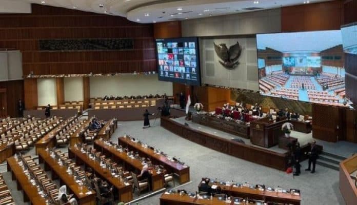 wow_269_anggota_dpr_absen_di_sidang_paripurna_terakhir_hari_ini