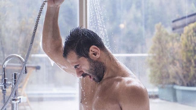 wow_ini_dia_rekor_pria_terkotor_di_dunia_dari_iran_yang_tak_mandi_60_tahun