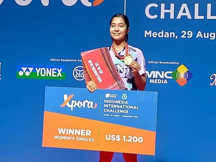 xpora_iic_2023_ester_nurumi_dan_alwi_farhan_rebut_gelar_juara
