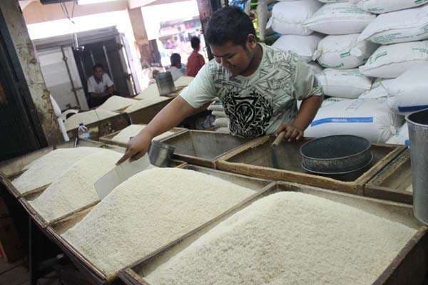 ya_ampun_pantas_harga_beras_menggila_di_indonesia_ternyata_ini_penyebabnya