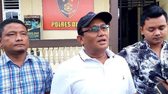 dugaan_pencemaran_nama_baik_dan_pelanggaran_ite_wabup_dairi_terpilih_laporkan_dua_akun_medsos_ini