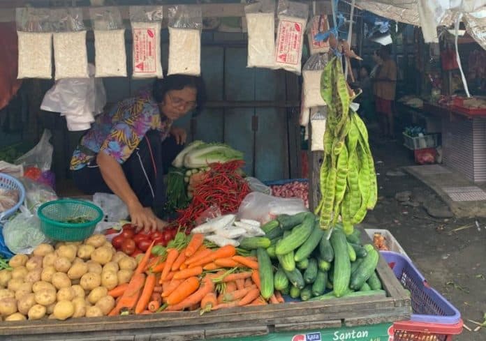 harga_kebutuhan_pokok_di_pasar_garuda_mandala_masih_tinggi