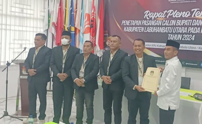 kpu_labura_tetapkan_paslon_hebat_sebagai_calon_terpilih