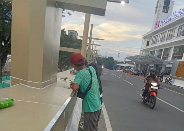 overpass_yang_baru_diresmikan_rusak_pemko_medan_diminta_panggil_kontraktor