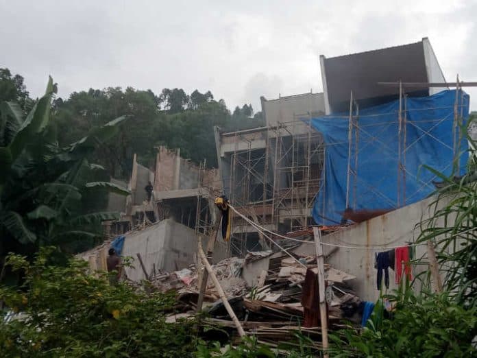 proyek_pembangunan_mess_pemprov_sumut_di_samosir_telat_dan_lewati_jadwal_pelaksanaan
