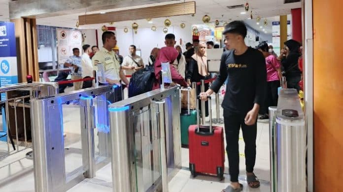 selama_2024_penumpang_kai_divre_i_sumut_capai_24_juta_orang