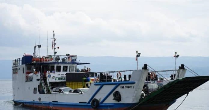 selama_libur_nataru_kmp_sumut_i_dan_ii_seberangkan_21647_penumpang_tujuan_simanindo