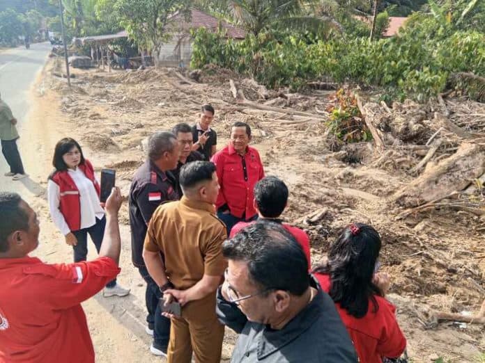 usai_kunjungi_korban_bencana_di_taput_dpr_rapidin_minta_pemda_serius_menangani