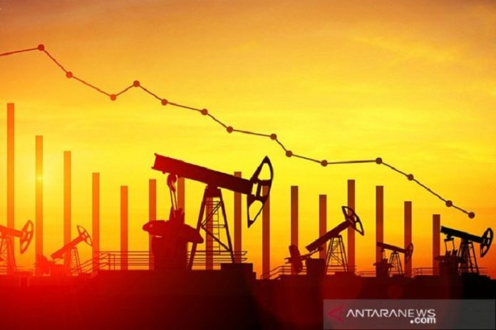 Ilustrasi: Harga minyak dunia turun (ANTARA/Shutterstock)