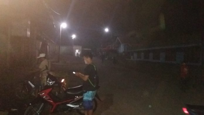 Jalan Lorong 7, Kelurahan Sigulang-gulang yang menjadi sasaran informasi hoaks tentang kebakaran, Kamis (23/1/20) malam.(f:mistar/billy nasution)