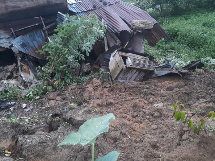 Hujan Deras, 1 Orang Tewas Tertimpa Tembok Penahan Tanah di Tarutung
