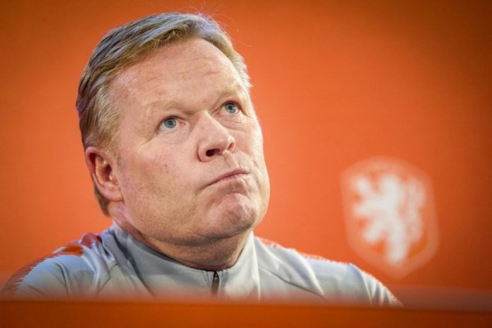 Pelatih timnas Belanda Ronald Koeman. (AFP/JERRY LAMPEN)
