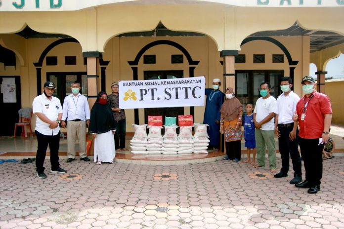 PT STTC Memberikan Bantuan Sosial ke Masjid (f:rika/mistar)