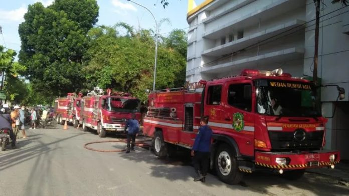 Korsleting Listrik, Rumah Sakit Mata 77 di Medan Terbakar