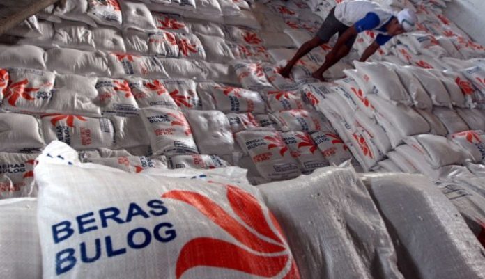 3,2 juta kilogram (Kg) lebih beras yang didistribusikan Perum Badan Urusan Logistik (Bulog) Kantor Wilayah (Kanwil) Sumatera Utara